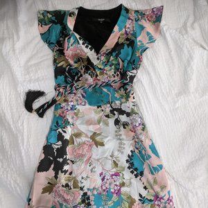 Floral Eastern Dress - Kimono